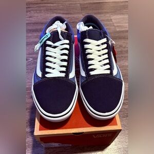 Vans Old Skool shoe in the Night Sky/True White Size Mens 9.5 Women’s 11